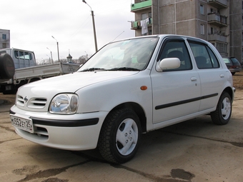 Nissan March