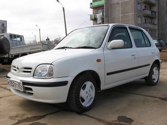 2000 Nissan March