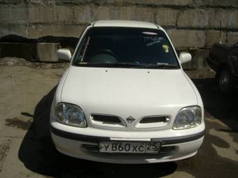 2000 Nissan March