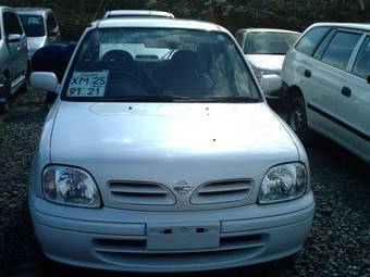 2000 Nissan March