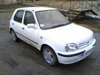 2000 Nissan March