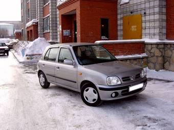 2000 Nissan March