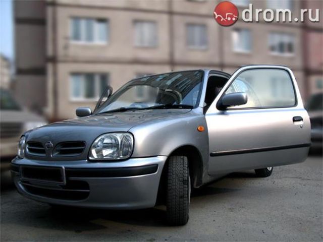 2000 Nissan March