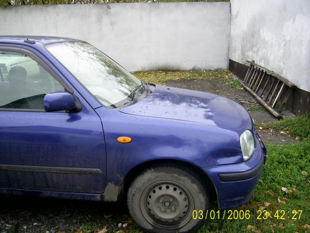 2000 Nissan March