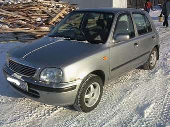 2000 Nissan March