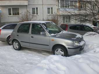 2000 Nissan March