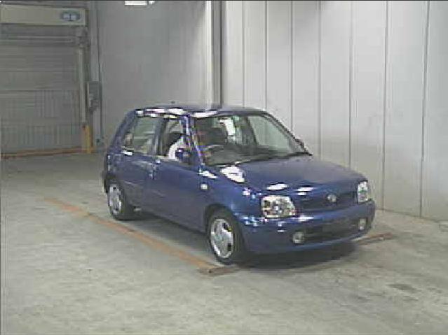 2000 Nissan March Photos