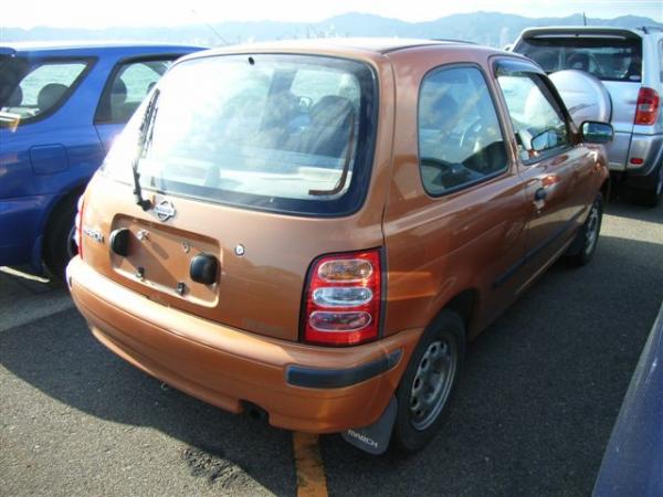 2000 Nissan March Images