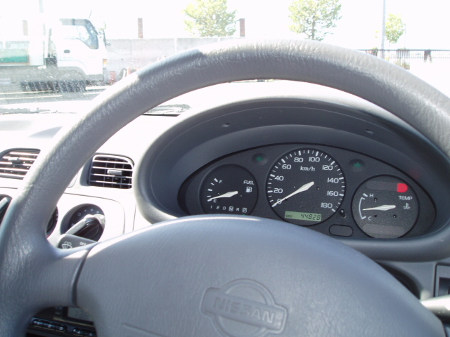 2000 Nissan March Pictures