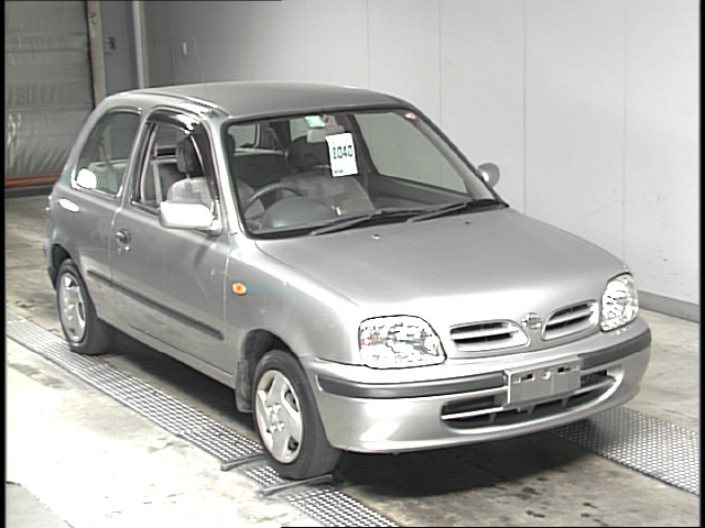 2000 Nissan March Photos