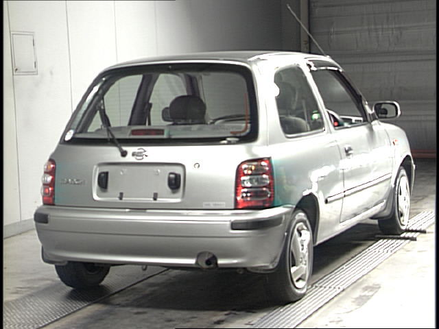 2000 Nissan March Pictures