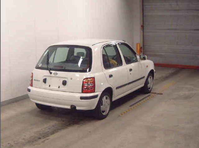 2000 Nissan March Images
