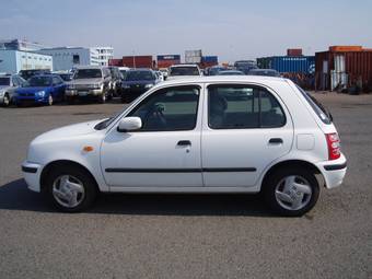 2000 Nissan March Pictures
