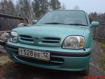 2000 Nissan March Images