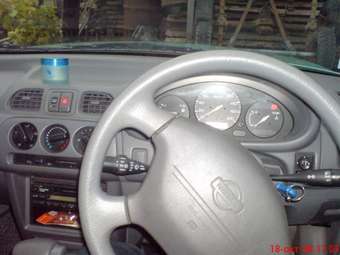 2000 Nissan March Pics