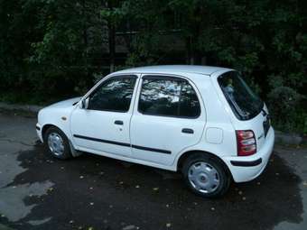 2000 Nissan March Images