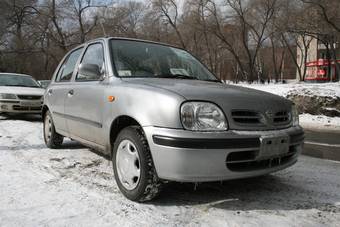 2000 Nissan March Pictures