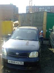 2000 Nissan March Photos