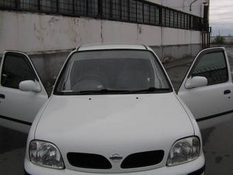 2000 Nissan March Pictures