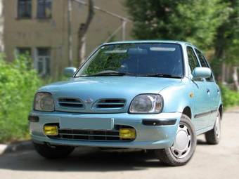 2000 Nissan March Photos