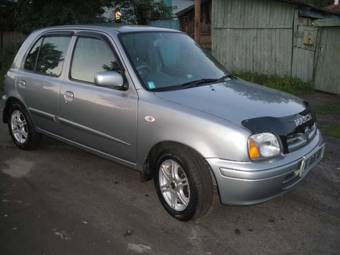 2000 Nissan March Pictures