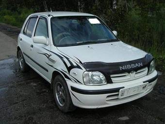 2000 Nissan March Photos