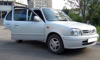 2000 Nissan March Photos