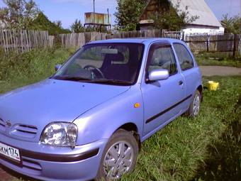 2000 Nissan March Pictures