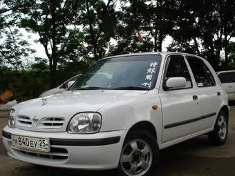 2000 Nissan March Photos
