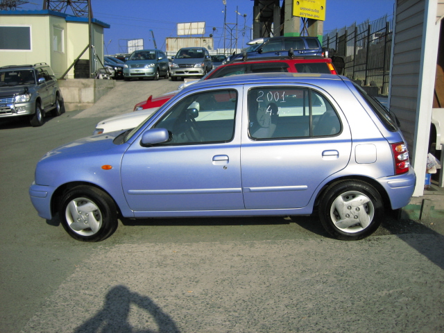 2001 Nissan March