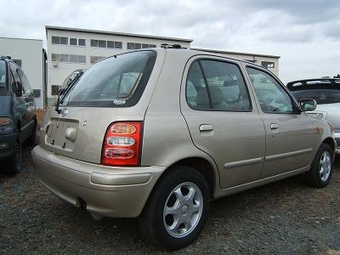 2001 Nissan March