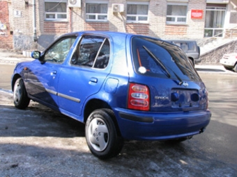 2001 Nissan March