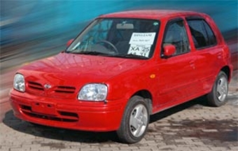 2001 Nissan March