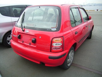 2001 Nissan March