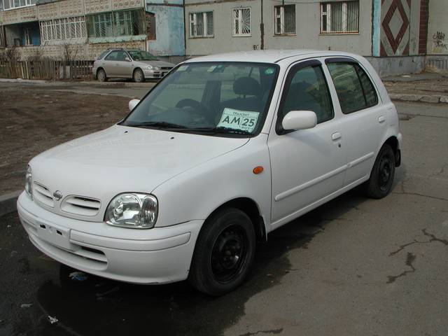 2001 Nissan March