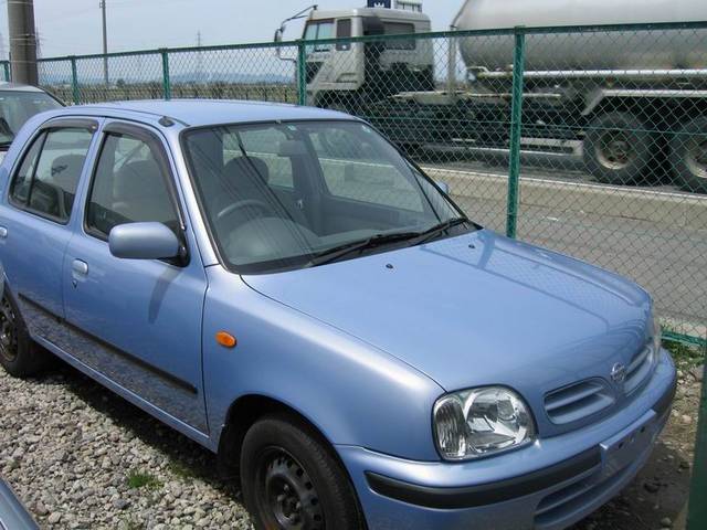 2001 Nissan March