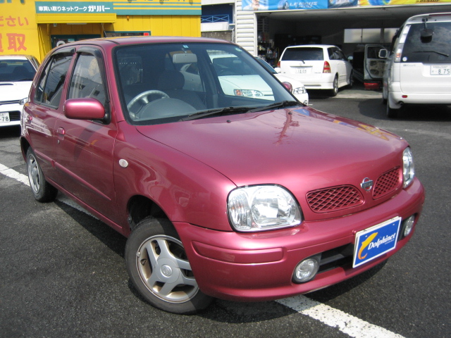 2001 Nissan March