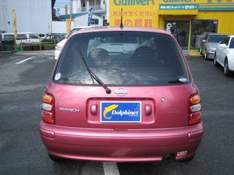 Nissan March