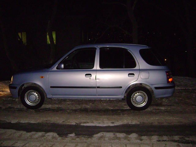 2001 Nissan March