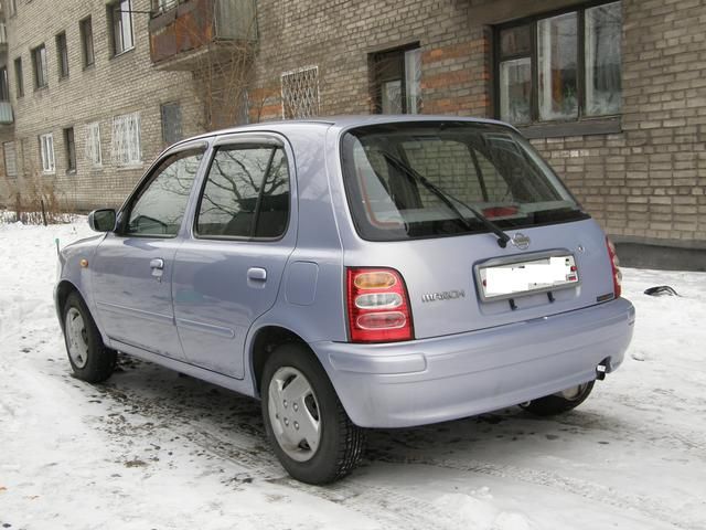 2001 Nissan March