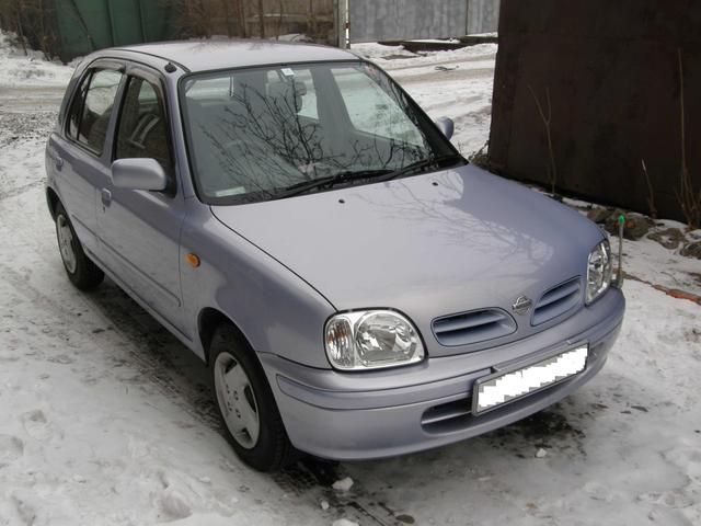 2001 Nissan March