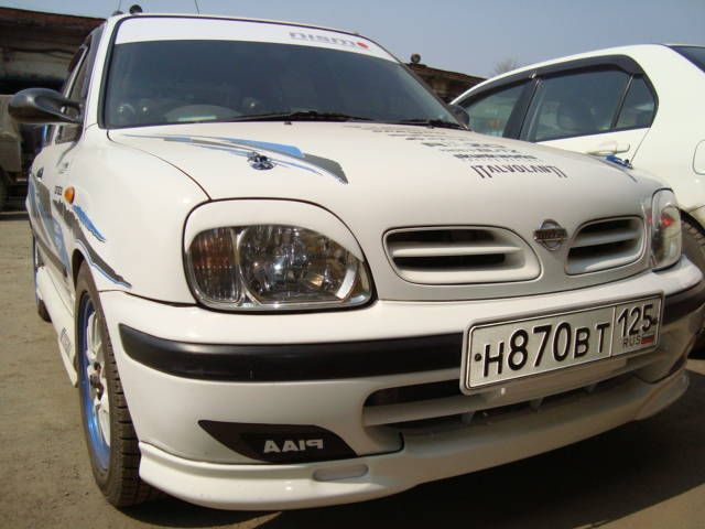 2001 Nissan March