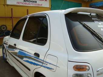 Nissan March