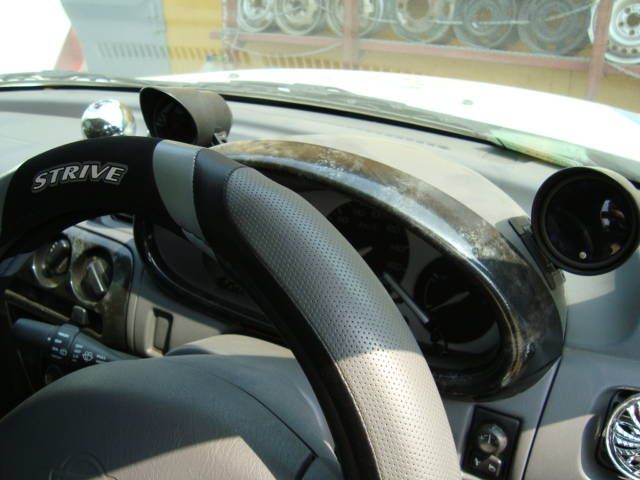 2001 Nissan March