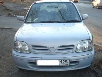2001 Nissan March