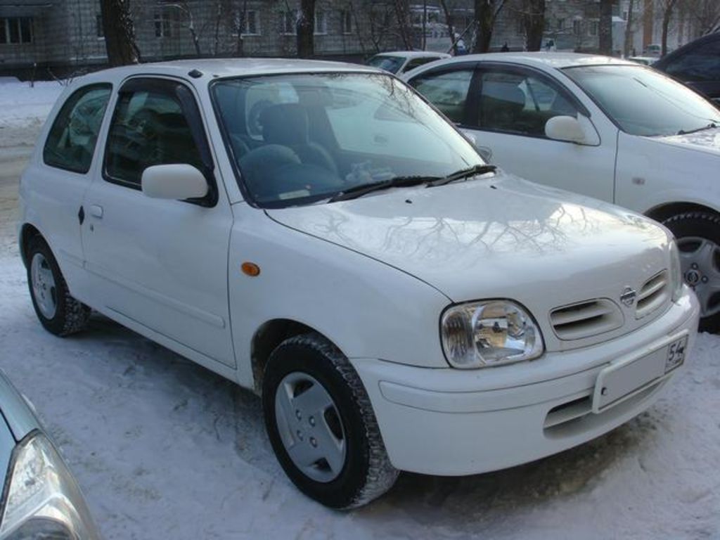 2001 Nissan March
