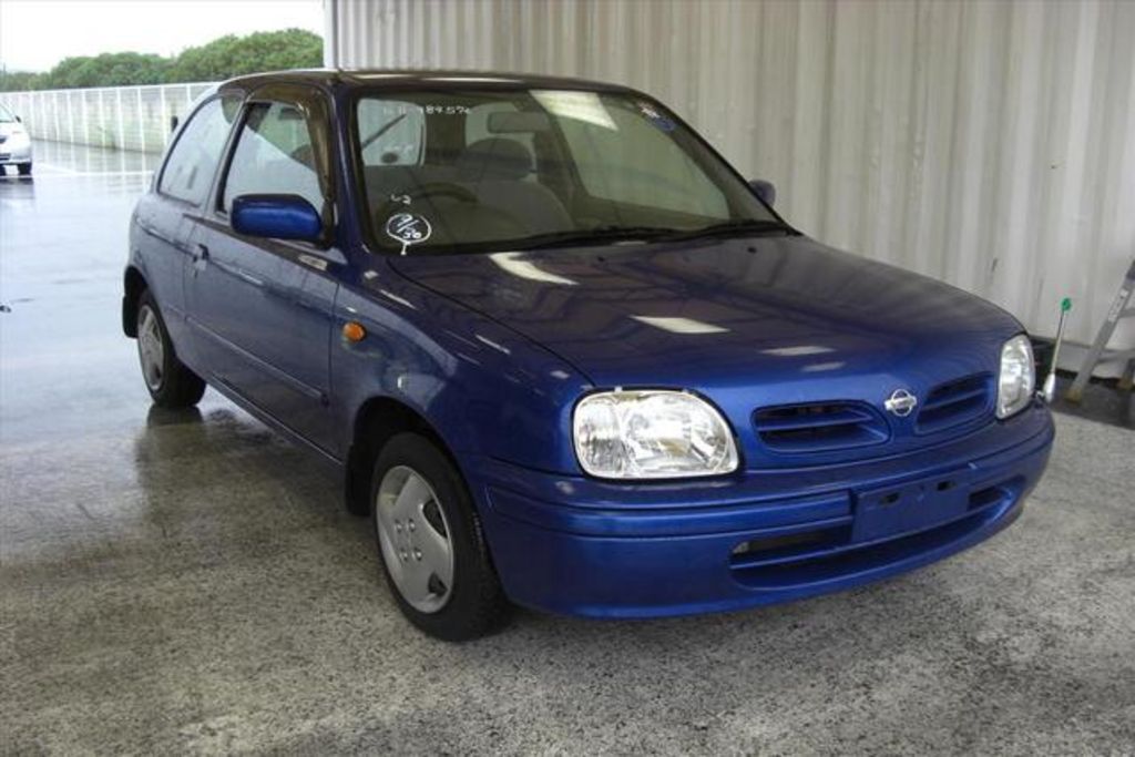 2001 Nissan March