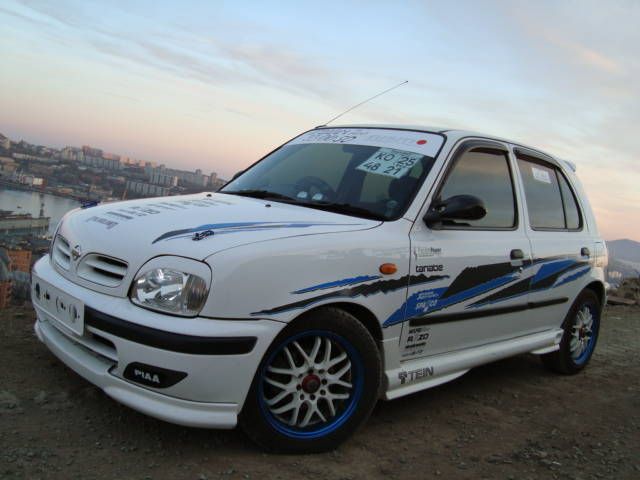 2001 Nissan March