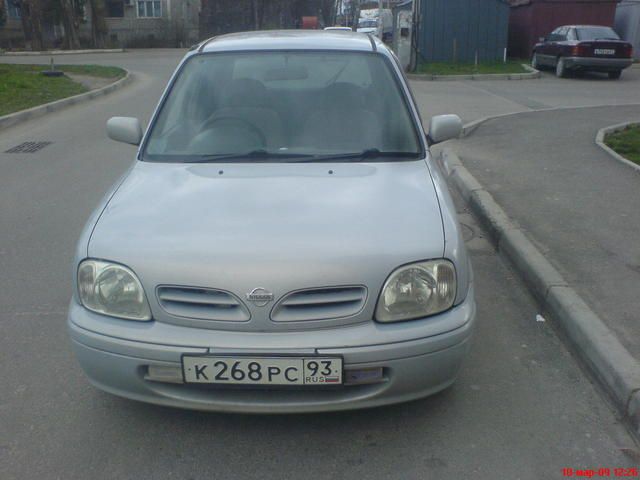 2001 Nissan March