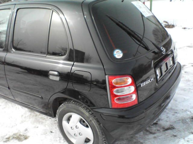 2001 Nissan March